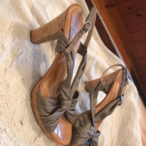 Nala Platform Cork Heels - Picture 2 of 4